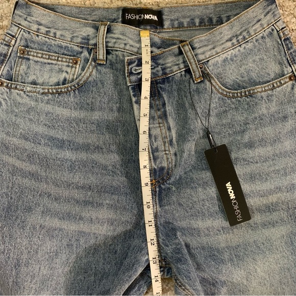 Fashion Nova Crossover Straight Leg Jeans - Blue Light Wash - Picture 15 of 16